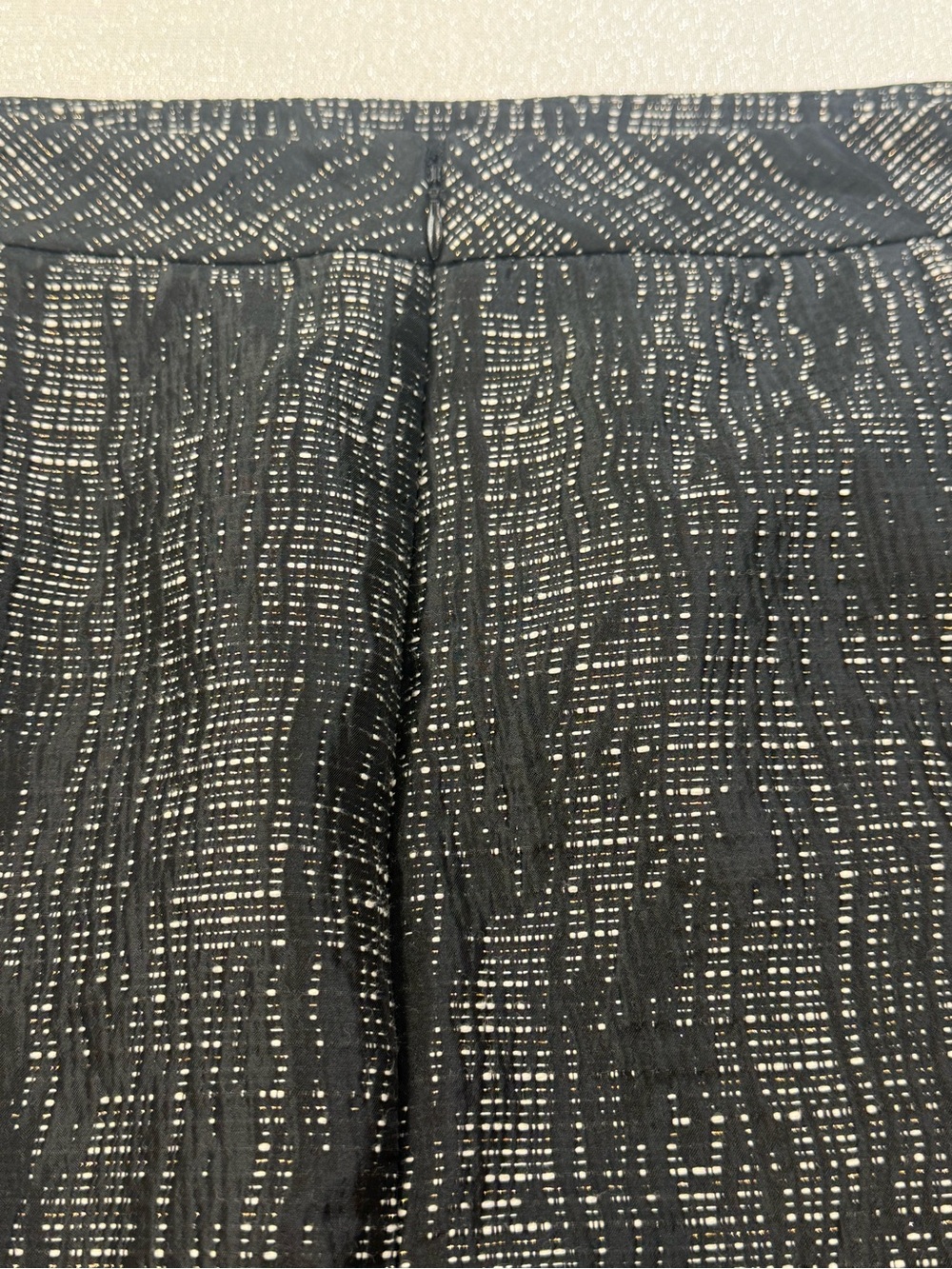 Anne Klein Black & Cream Pencil Skirt w/ Gold Metallic Thread Size 12 Womens - Picture 6 of 7
